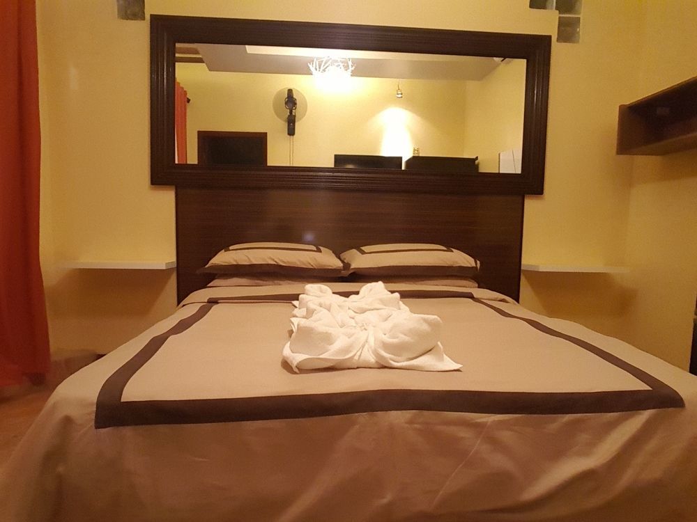 Mactan Breeze - Airport Bed And Breakfast Đảo Mactan Ngoại thất bức ảnh